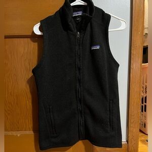 COPY - Patagonia black zip up vest